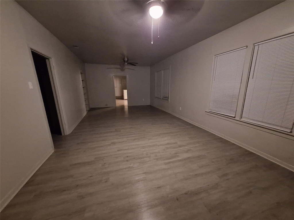 1142 Grape Street - Photo 2