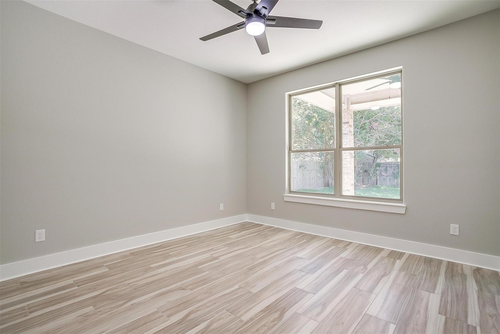 908 Meadowlark Lane - Photo 33