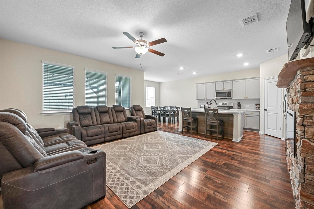 116 Mills Drive - Photo 5