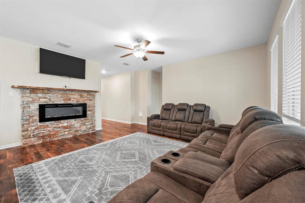 116 Mills Drive - Photo 4