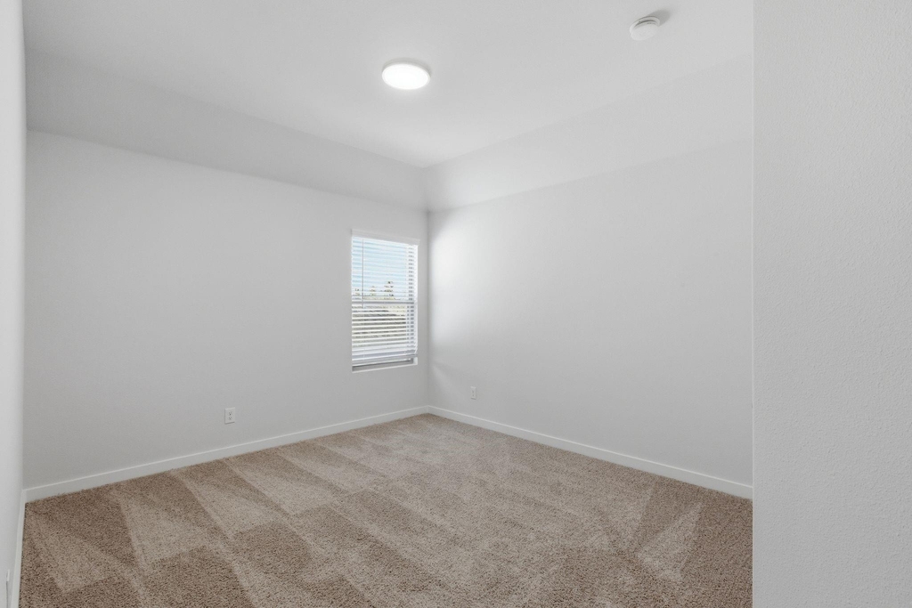637 Sierra Ridge - Photo 15