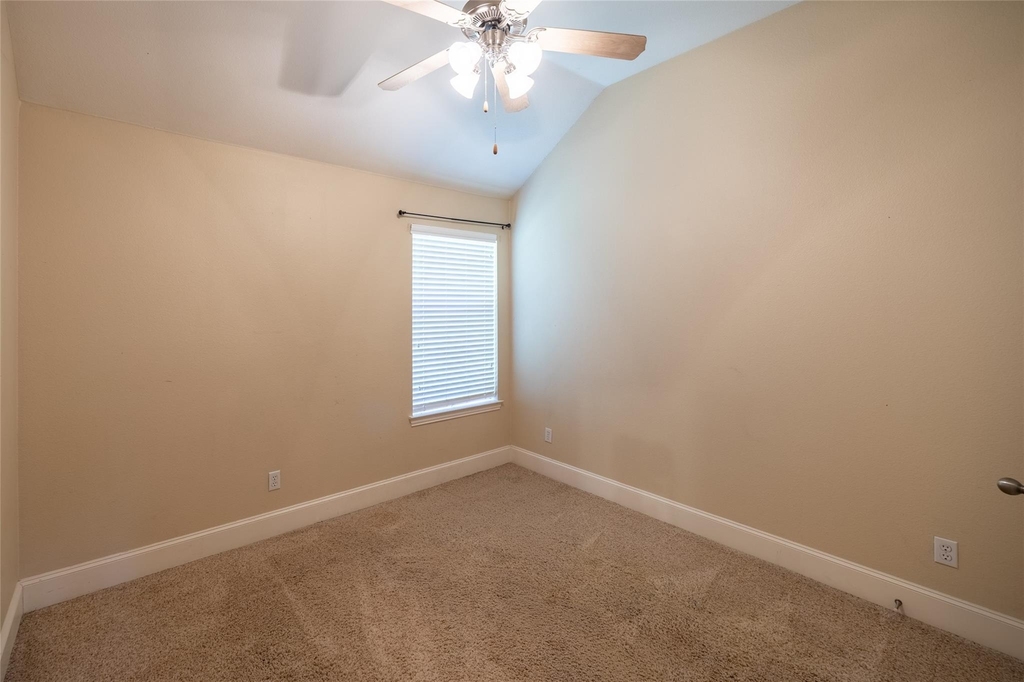 6366 Shadywood - Photo 5