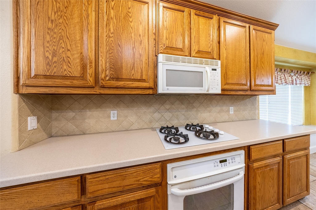 6366 Shadywood - Photo 22