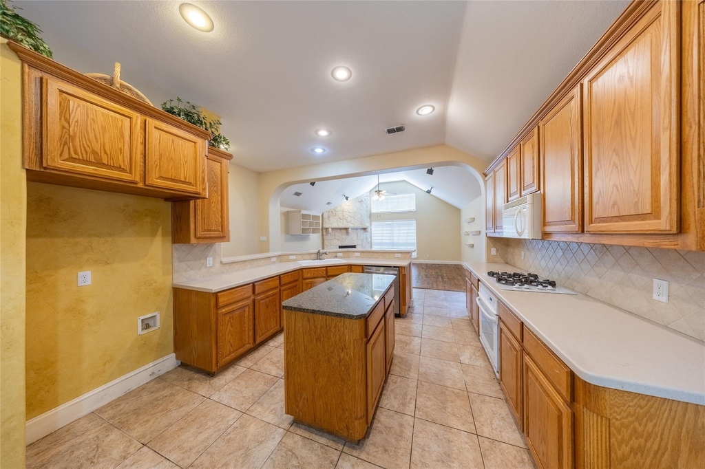 6366 Shadywood - Photo 23
