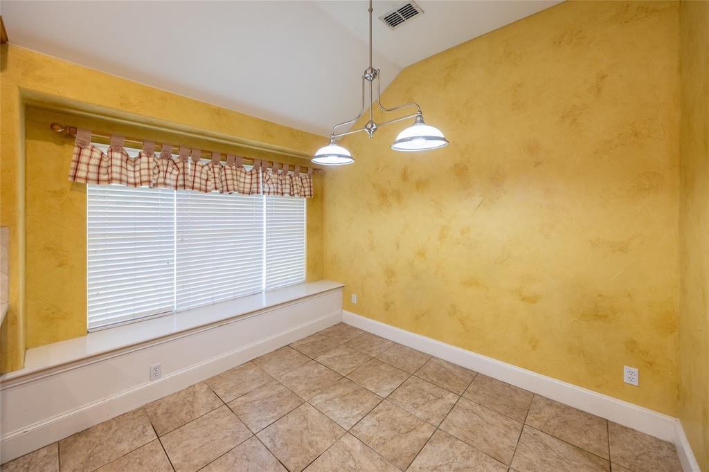 6366 Shadywood - Photo 24