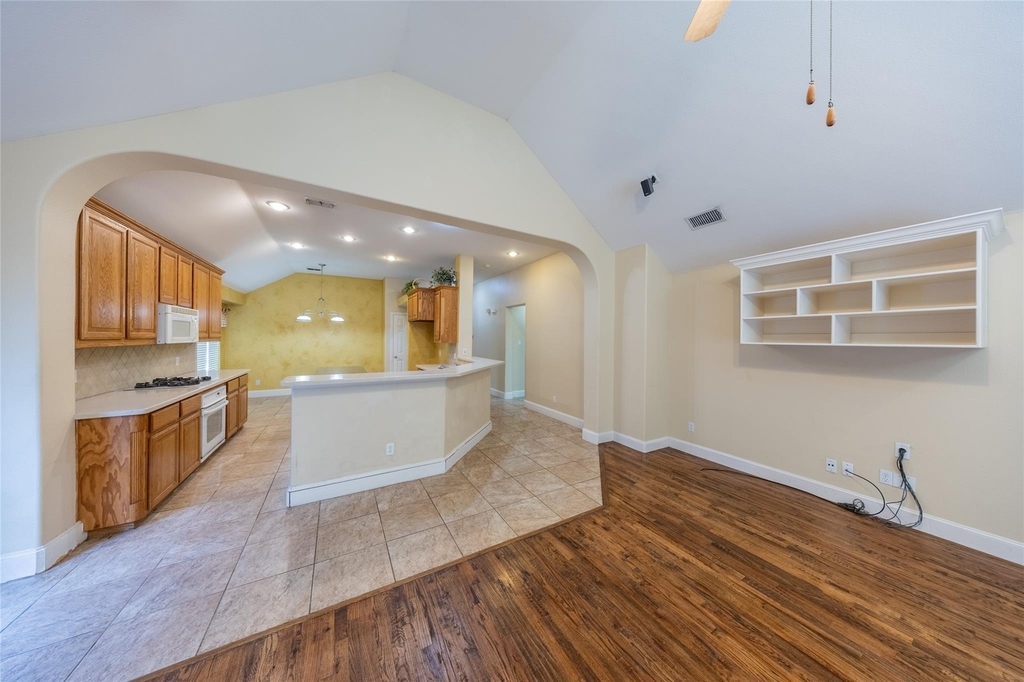 6366 Shadywood - Photo 18