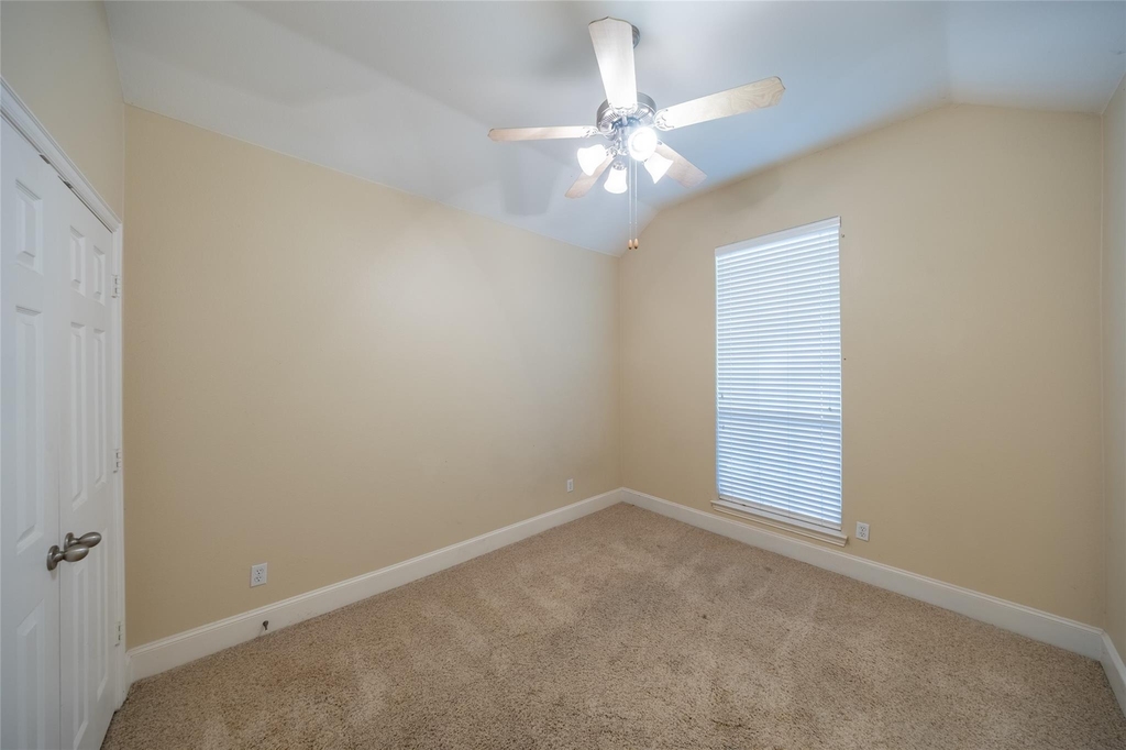 6366 Shadywood - Photo 3