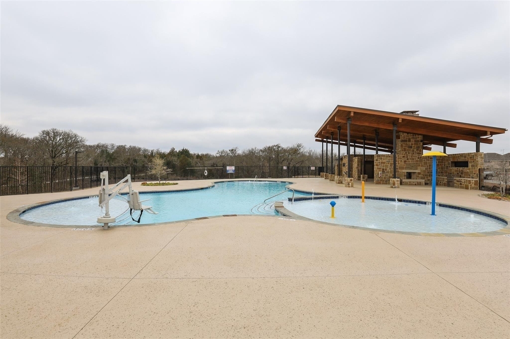 605 Cedar Springs Drive - Photo 26
