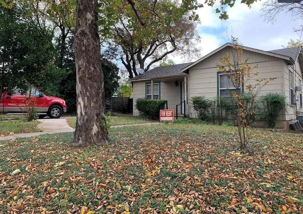 1511 Knight Street - Photo 1