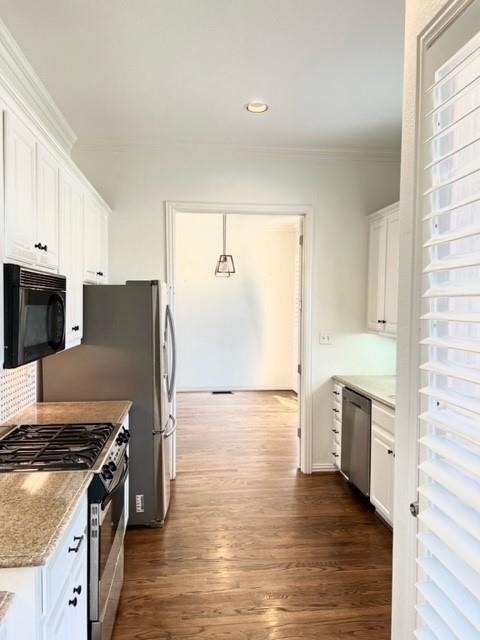 4504 Bowser Avenue - Photo 9