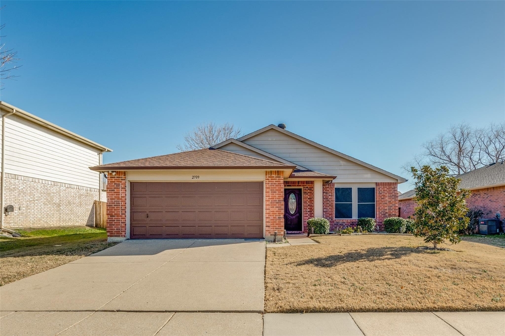 2709 Cedar Crest Drive - Photo 0