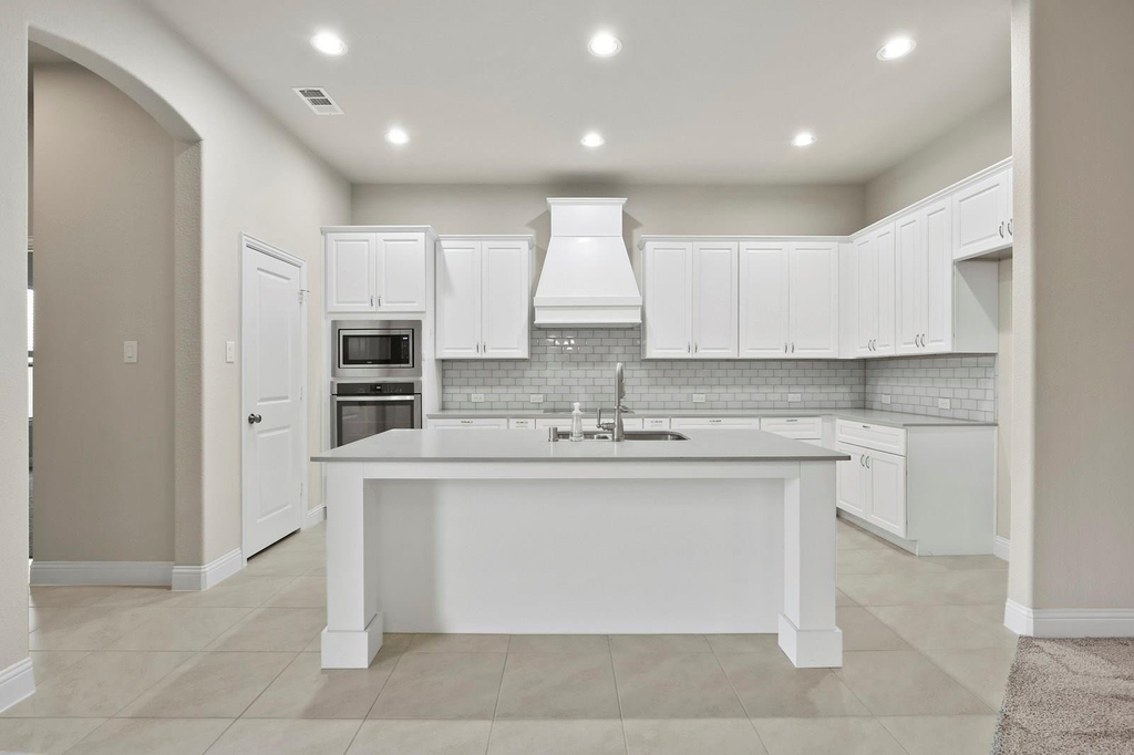 1316 Hudson Lane - Photo 4