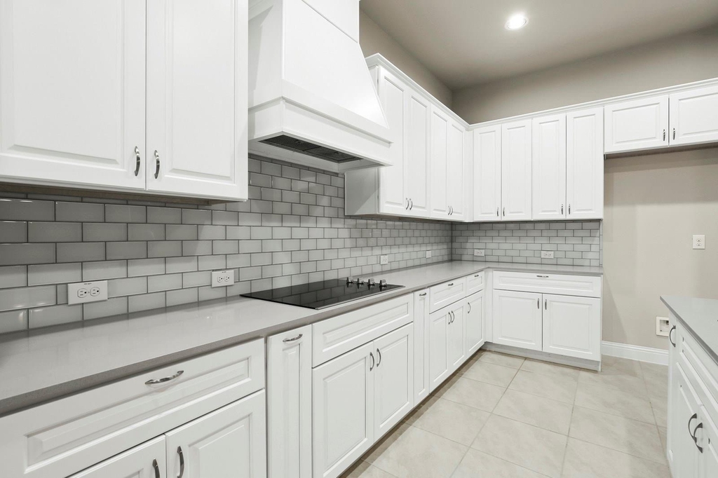 1316 Hudson Lane - Photo 9