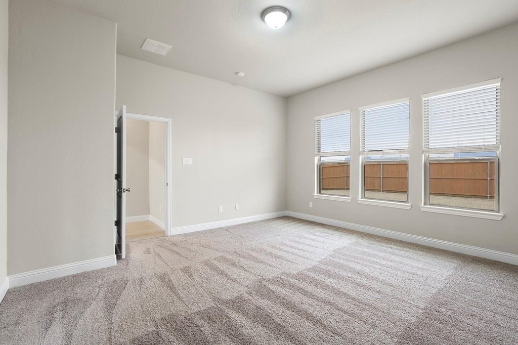 1316 Hudson Lane - Photo 18