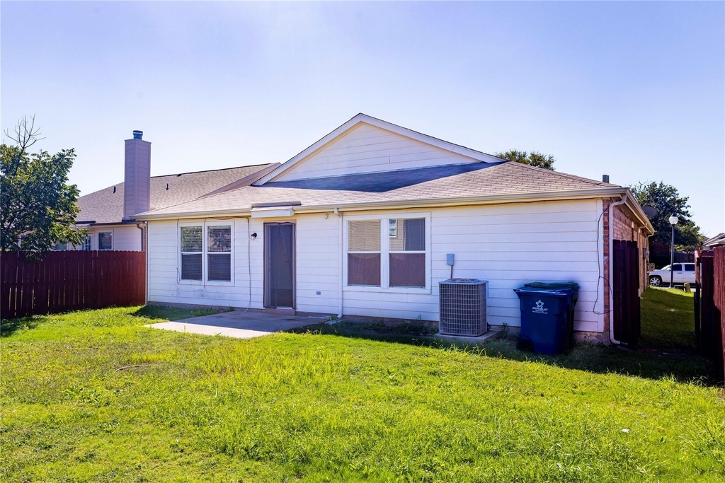 8929 Sagebrush Trail - Photo 15