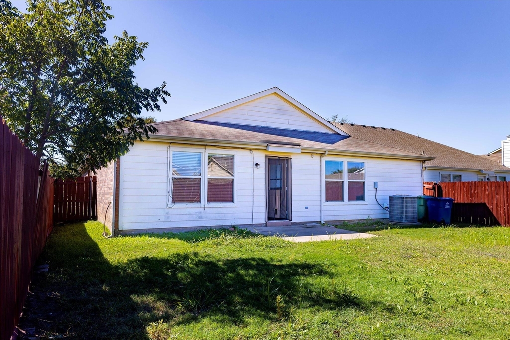 8929 Sagebrush Trail - Photo 14