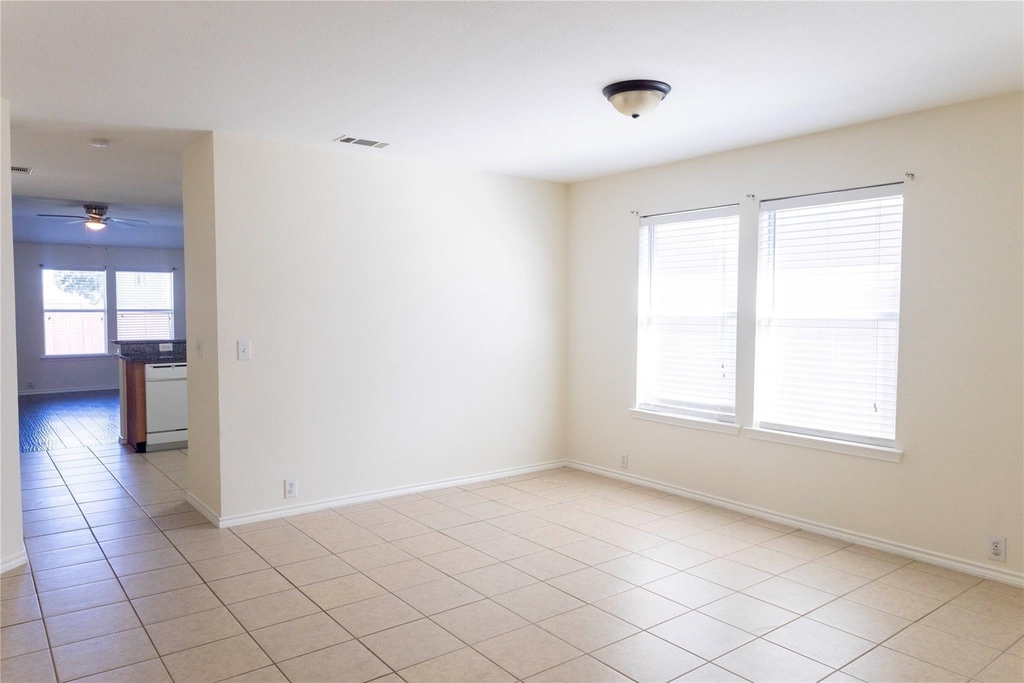 8929 Sagebrush Trail - Photo 6