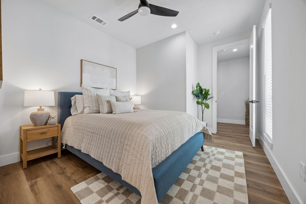 5633 Live Oak - Photo 11