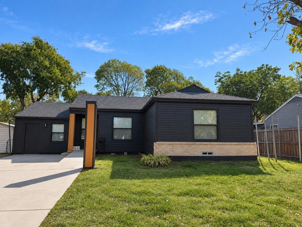 10642 Galena Street - Photo 0