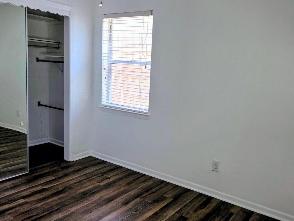 714 Timberlake Circle - Photo 4