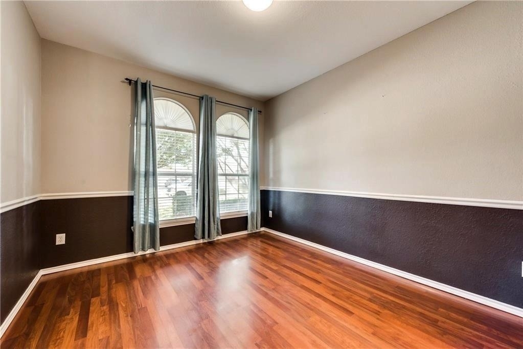 313 Londonderry Lane - Photo 4