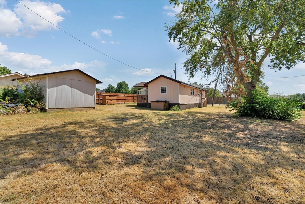 4401 Ray White Road - Photo 22