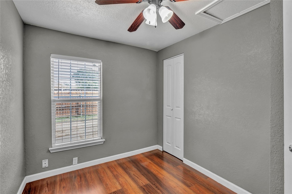 4401 Ray White Road - Photo 20