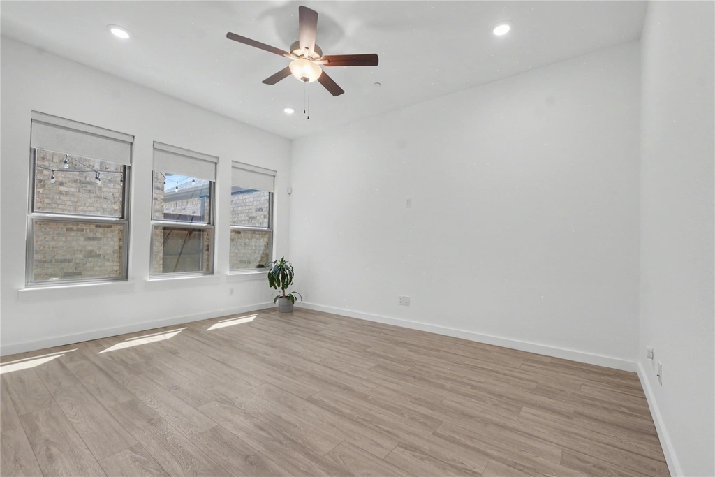 4533 English Maple Drive - Photo 15