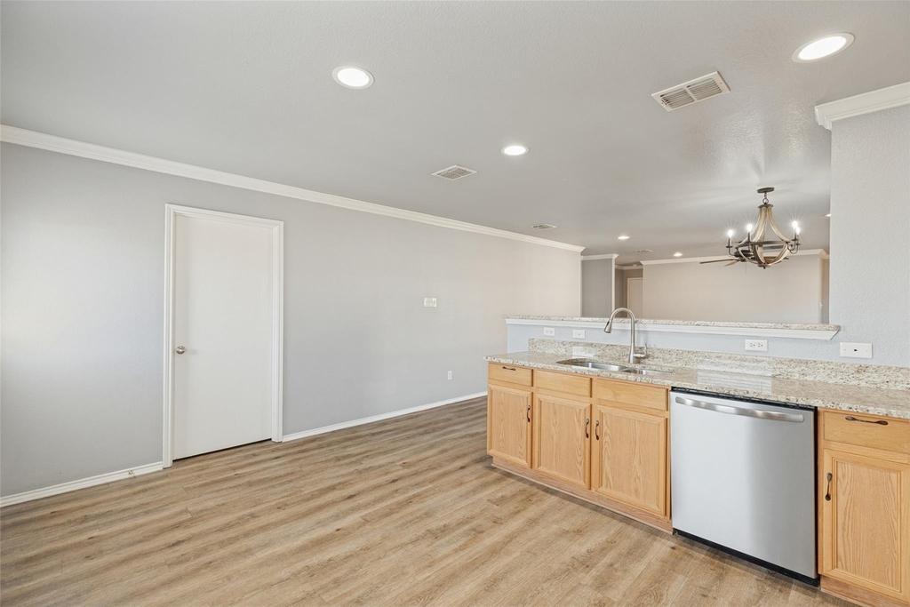 409 Bonnie Court - Photo 7