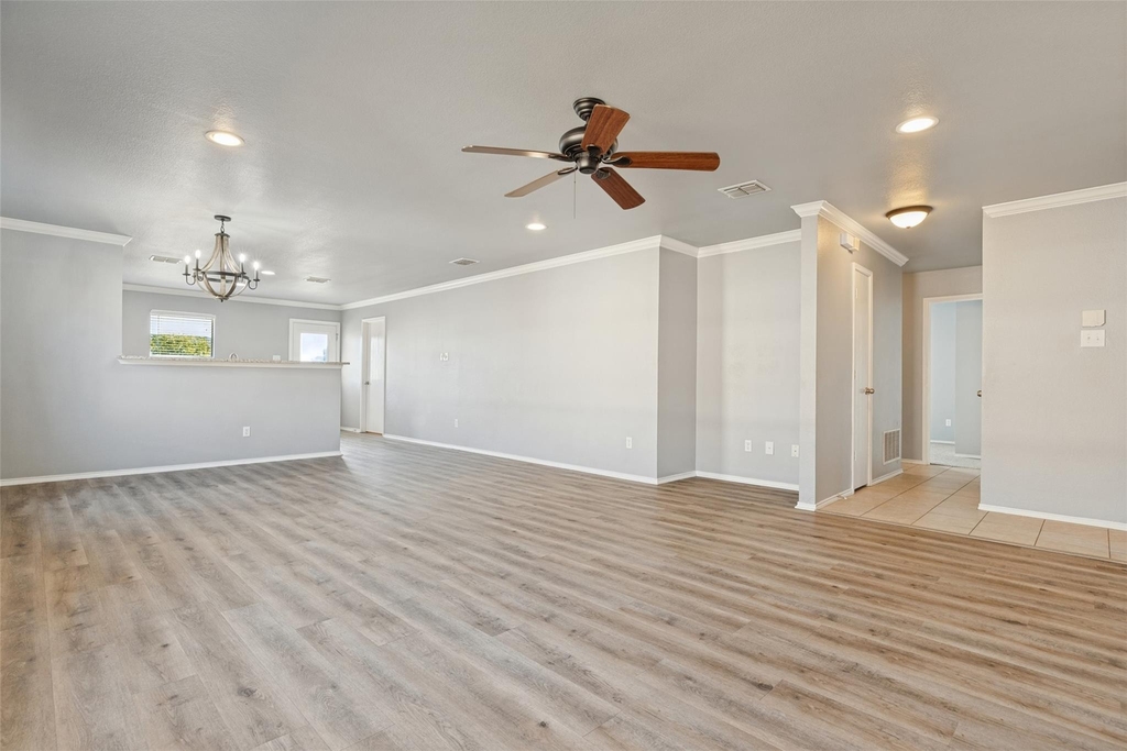 409 Bonnie Court - Photo 2