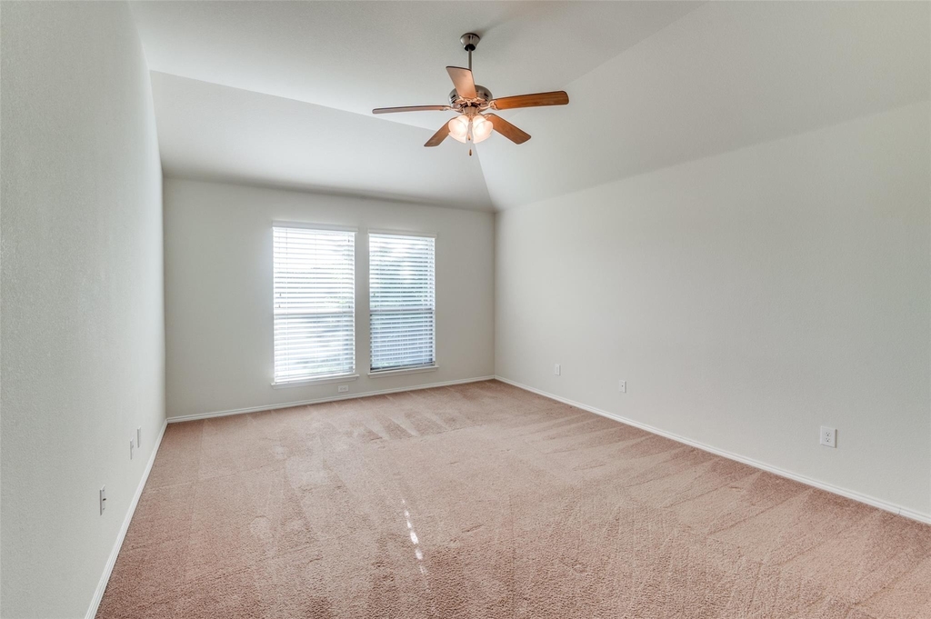347 Creekside Way - Photo 20