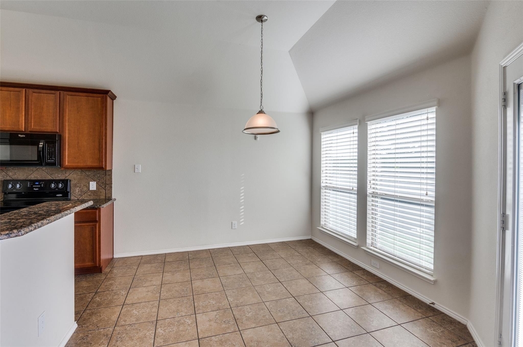 347 Creekside Way - Photo 8
