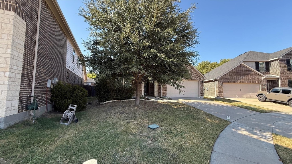 2805 Bird Creek Court - Photo 2
