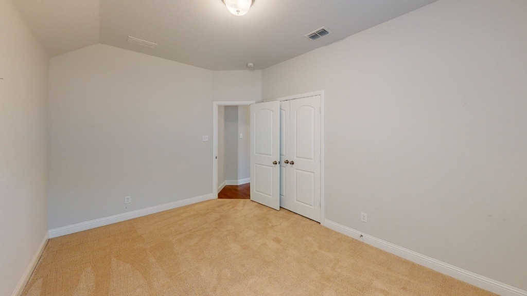 2805 Bird Creek Court - Photo 16