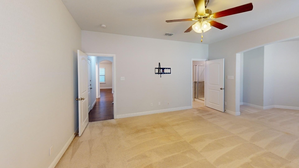 2805 Bird Creek Court - Photo 11