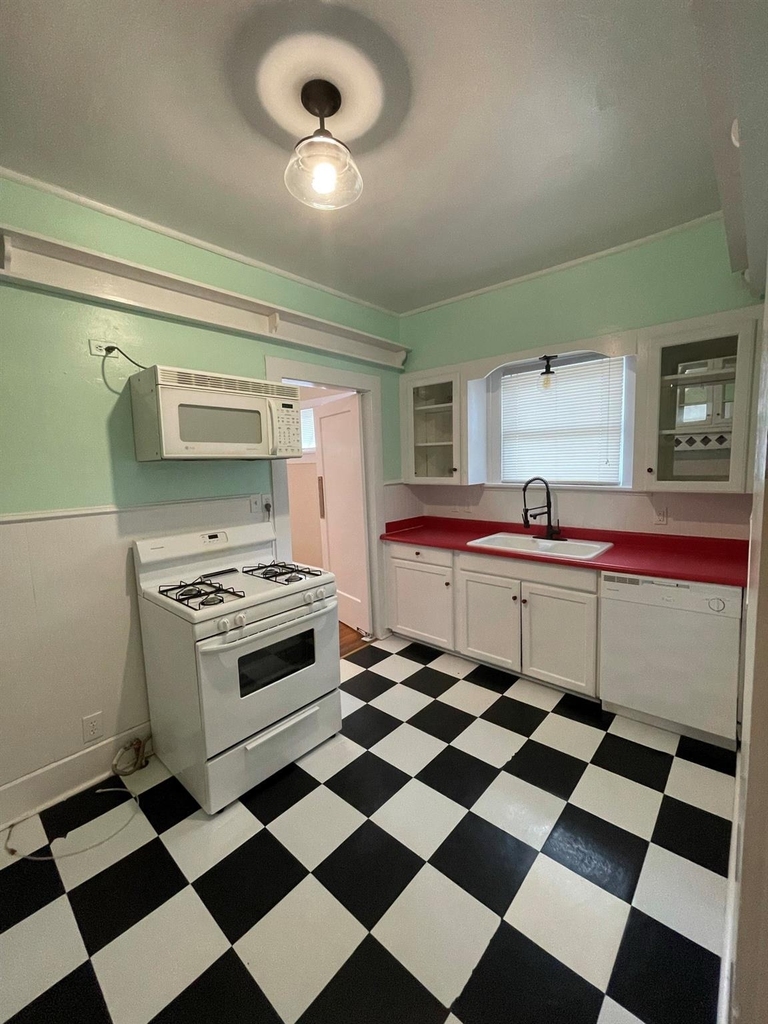 2257 College Avenue - Photo 21