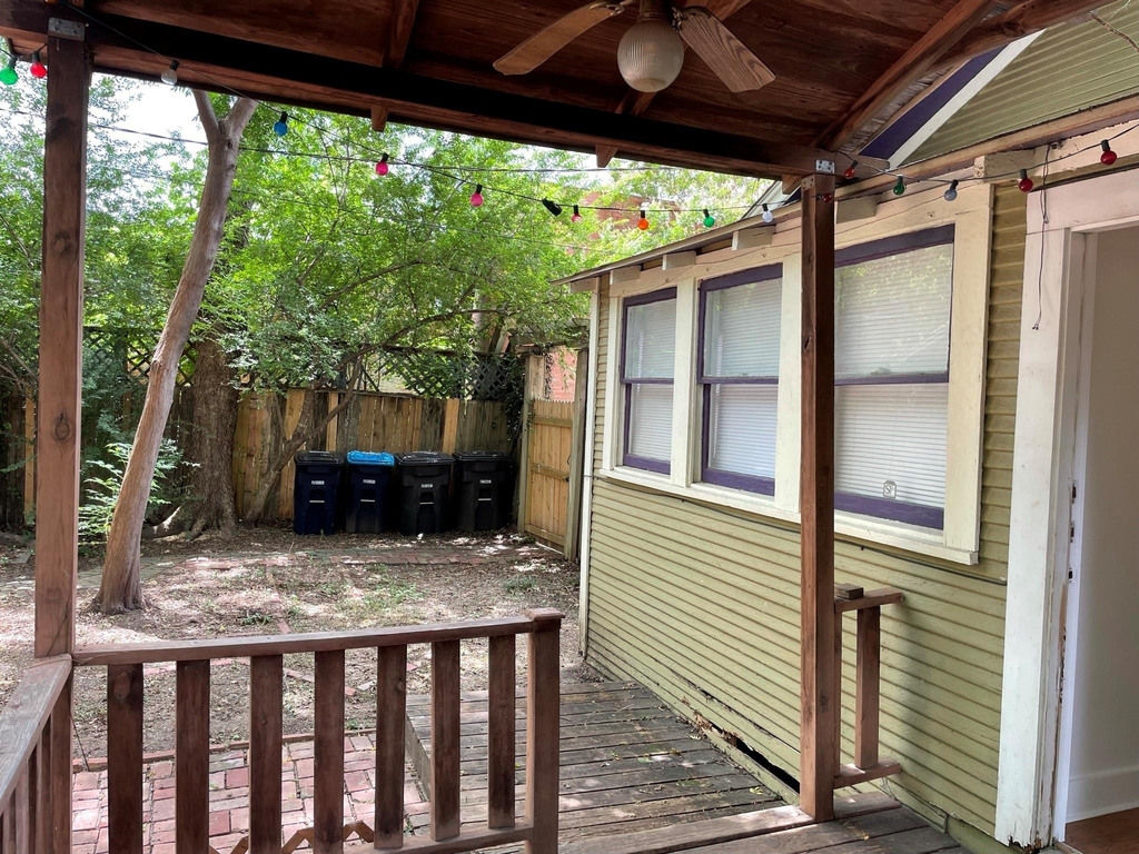 2257 College Avenue - Photo 24