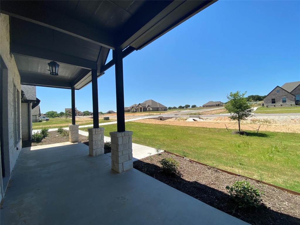 592 Lydia Lane - Photo 3
