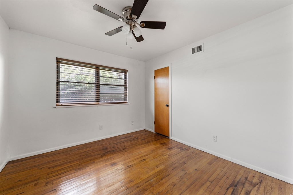 308 Catalina - Photo 9