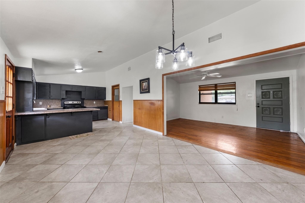 308 Catalina - Photo 8