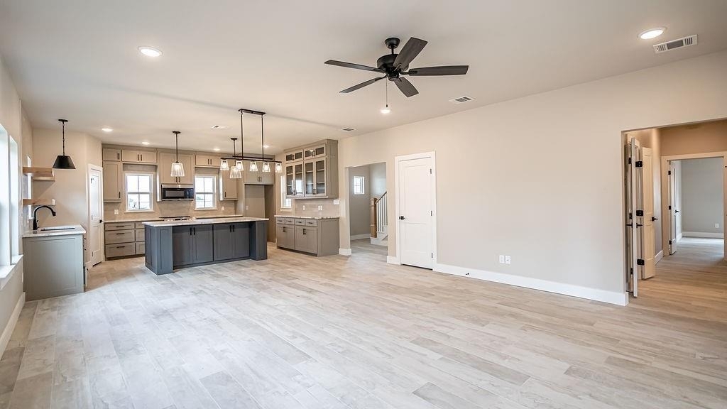 2204 Salina Circle - Photo 4