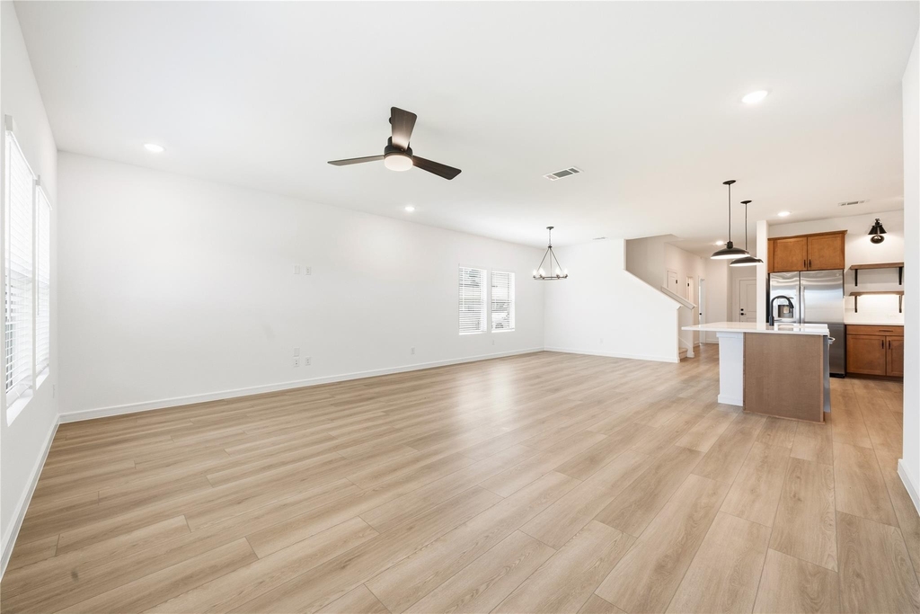 2109 Maple Ridge Drive - Photo 9