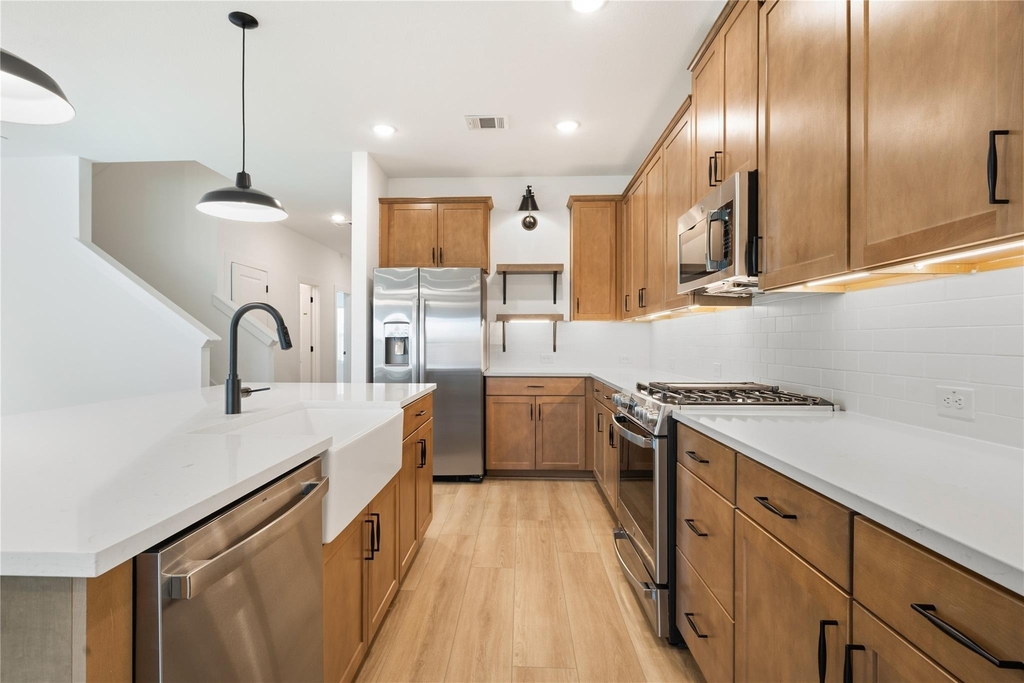 2109 Maple Ridge Drive - Photo 8