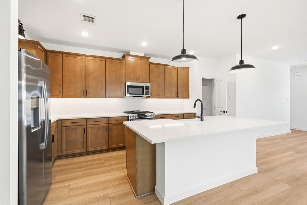 2109 Maple Ridge Drive - Photo 5
