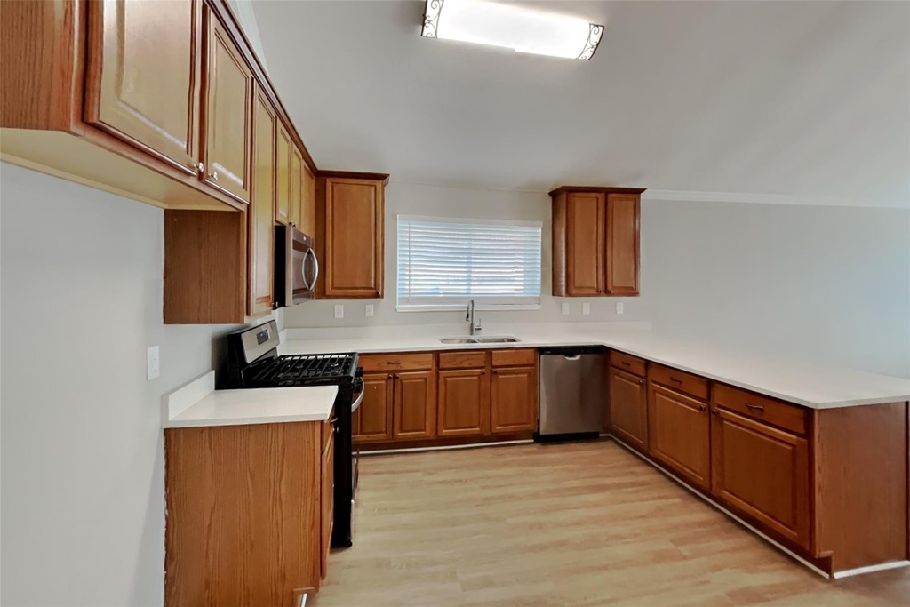 4836 Park Brook Drive - Photo 6