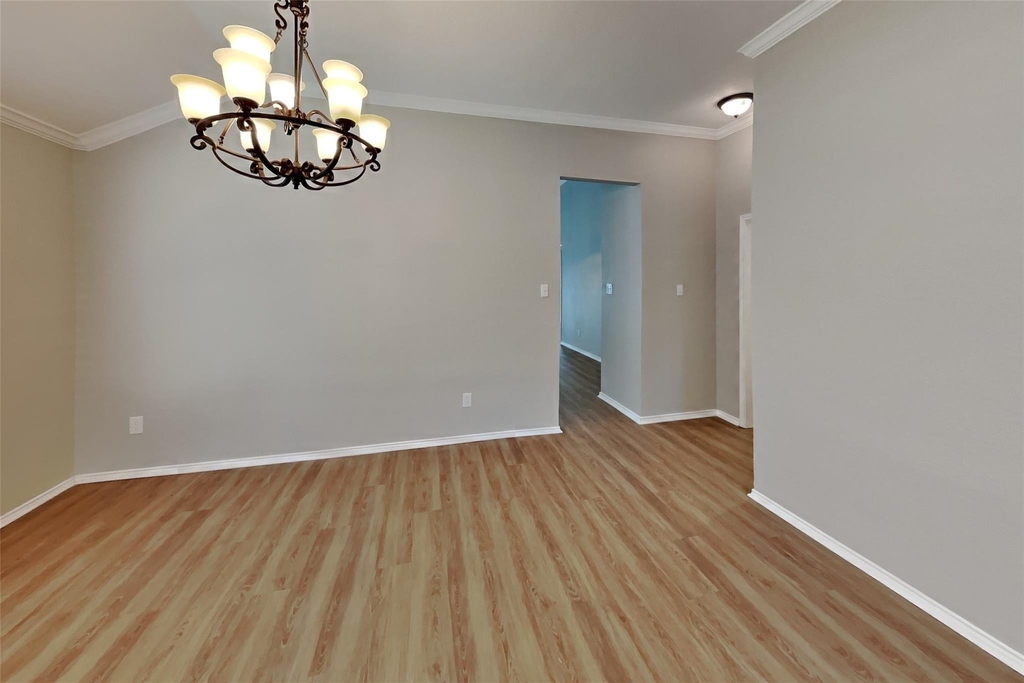 4836 Park Brook Drive - Photo 5