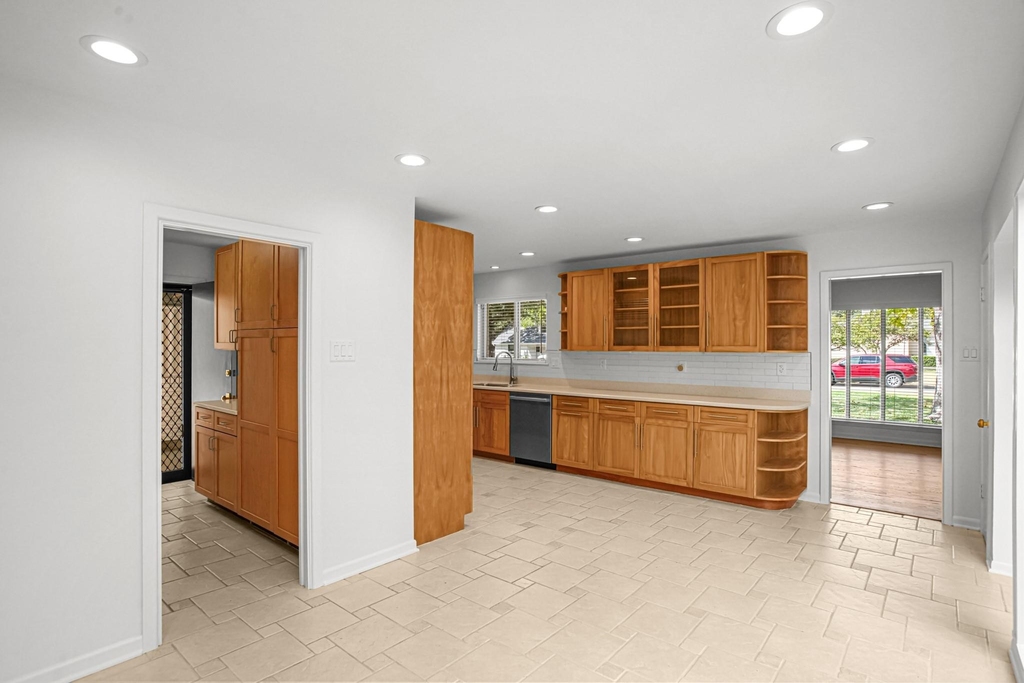 4452 Hockaday Drive - Photo 10