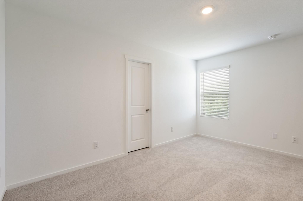 12104 Steeplechase Drive - Photo 16