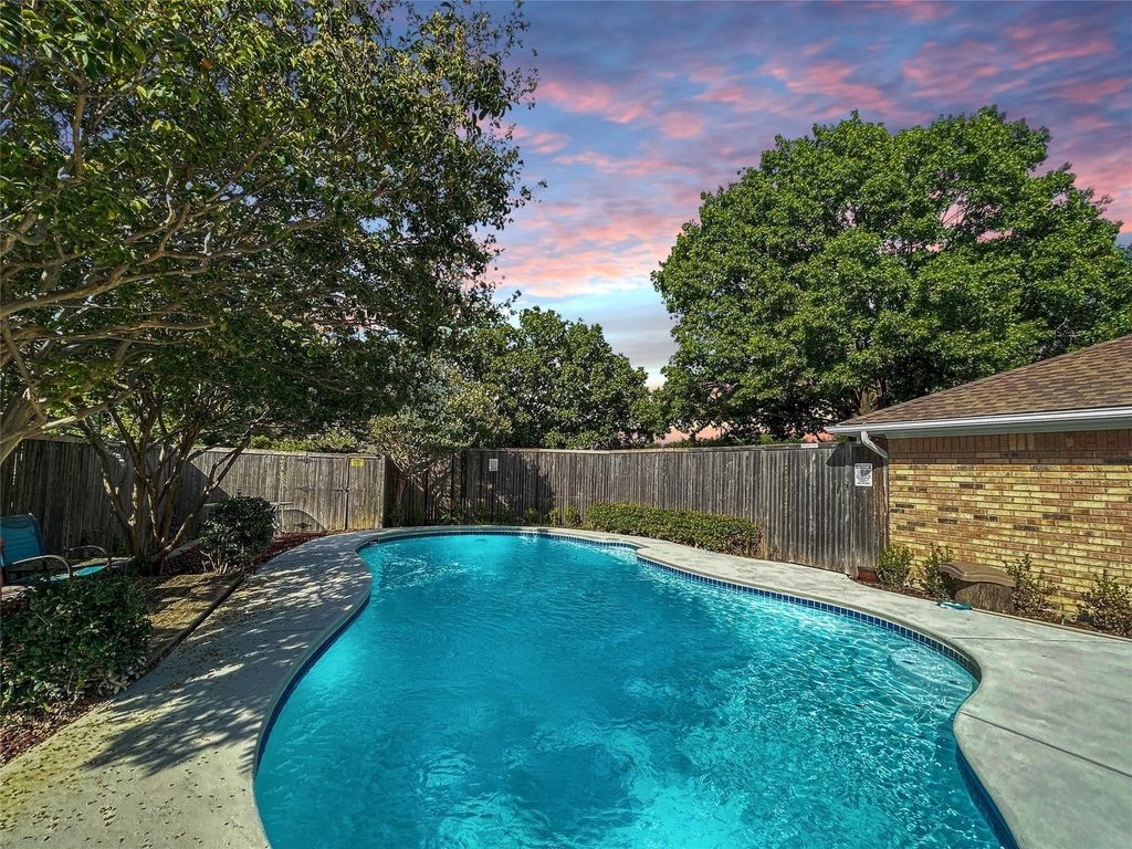 2409 Glen Morris Road - Photo 0
