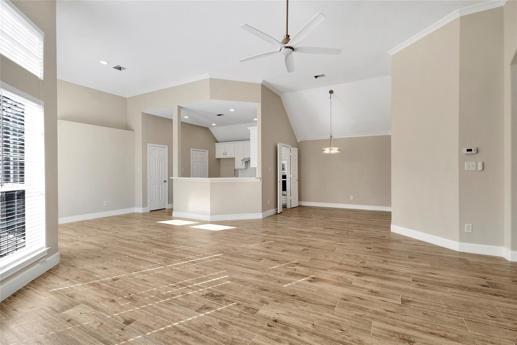 7042 Aspen Creek Lane - Photo 5